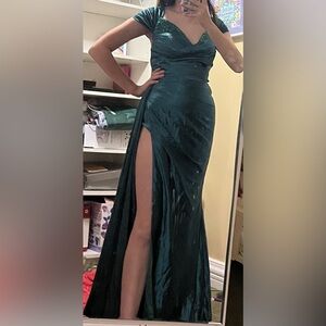 Elegant Teal Evening Gown